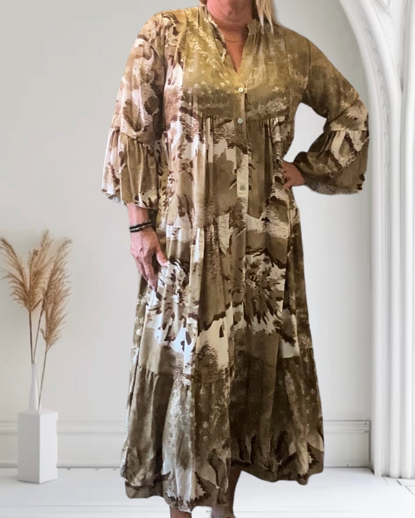 Robe Longue d’Automne pour Femme à Coupe Ample en Couleur Beige