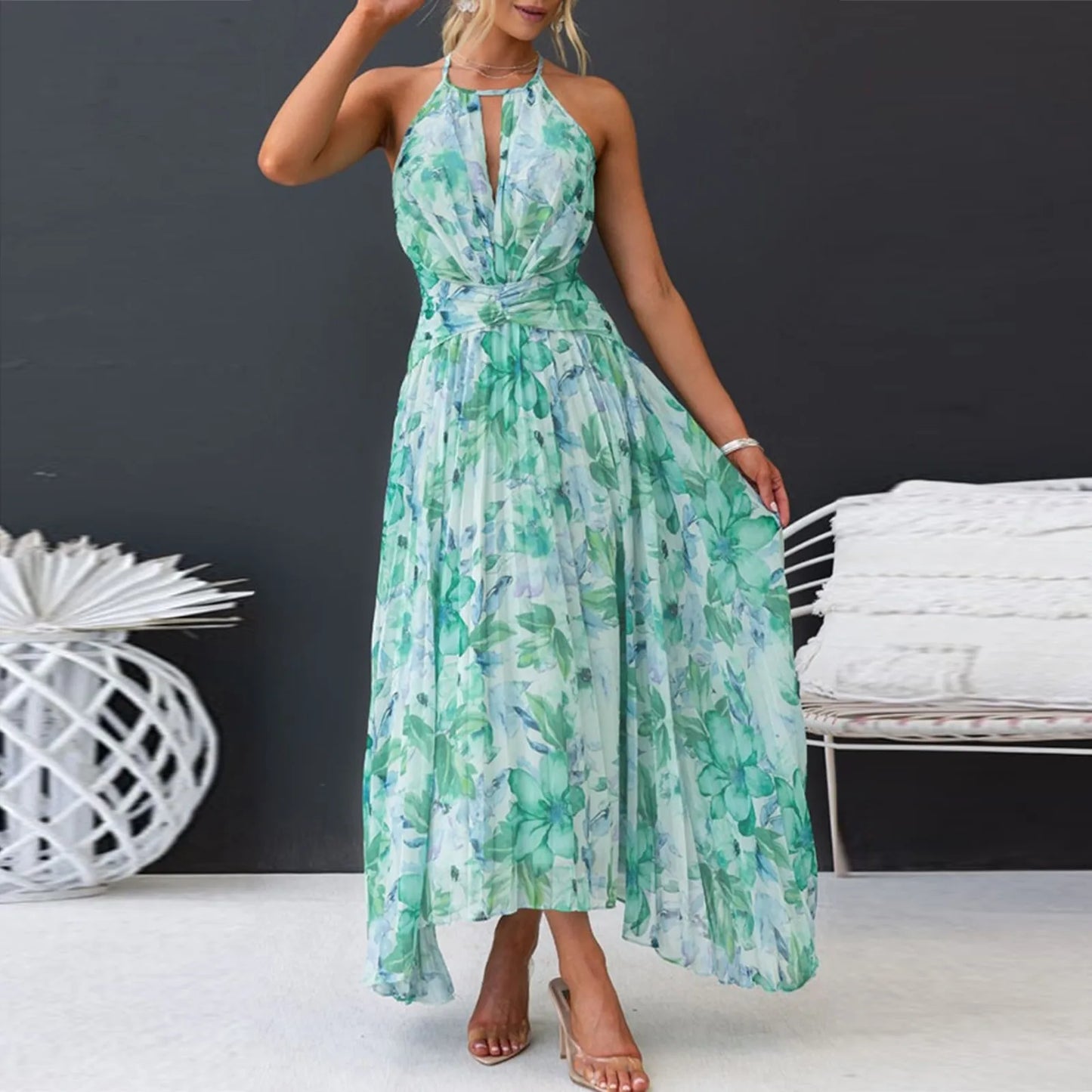Women's floral maxi dress with halter neck - Bohemian and elegant