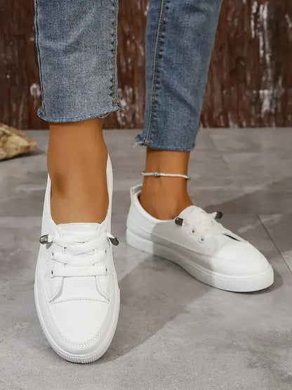 Baskets plates décontractées à bout rond pour femmes avec lacets