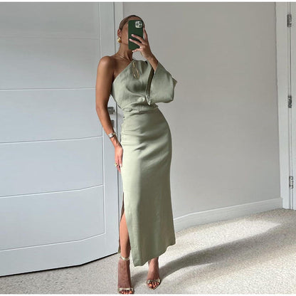 Abito lungo asimmetrico donna con una spalla e spacco valorizzante - Elegante e raffinato