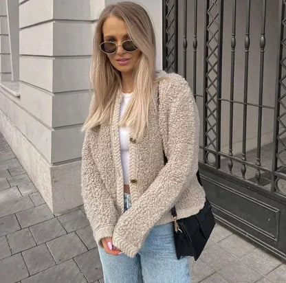 Gilet Douillet en Teddy pour Femme – Veste Courte Boutonnée Chaude
