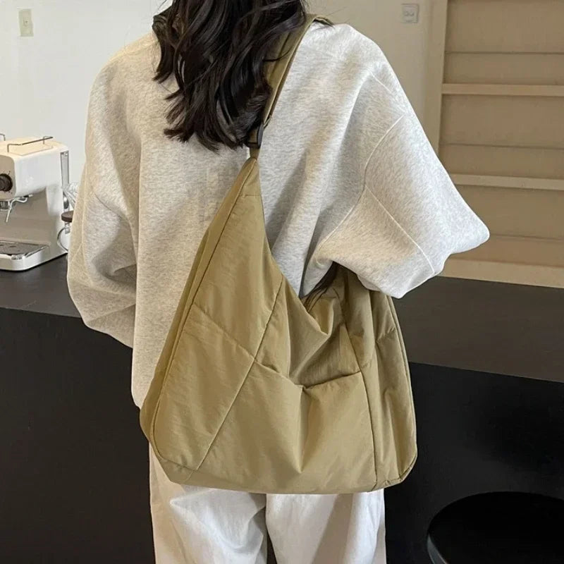 Sac Cabas Léger et Élégant pour Femme – Grand Sac à Bandoulière Spacieux