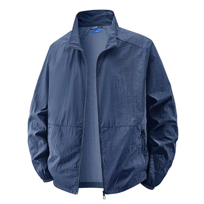 Lightweight men's jacket with multiple pockets - Practical and modern