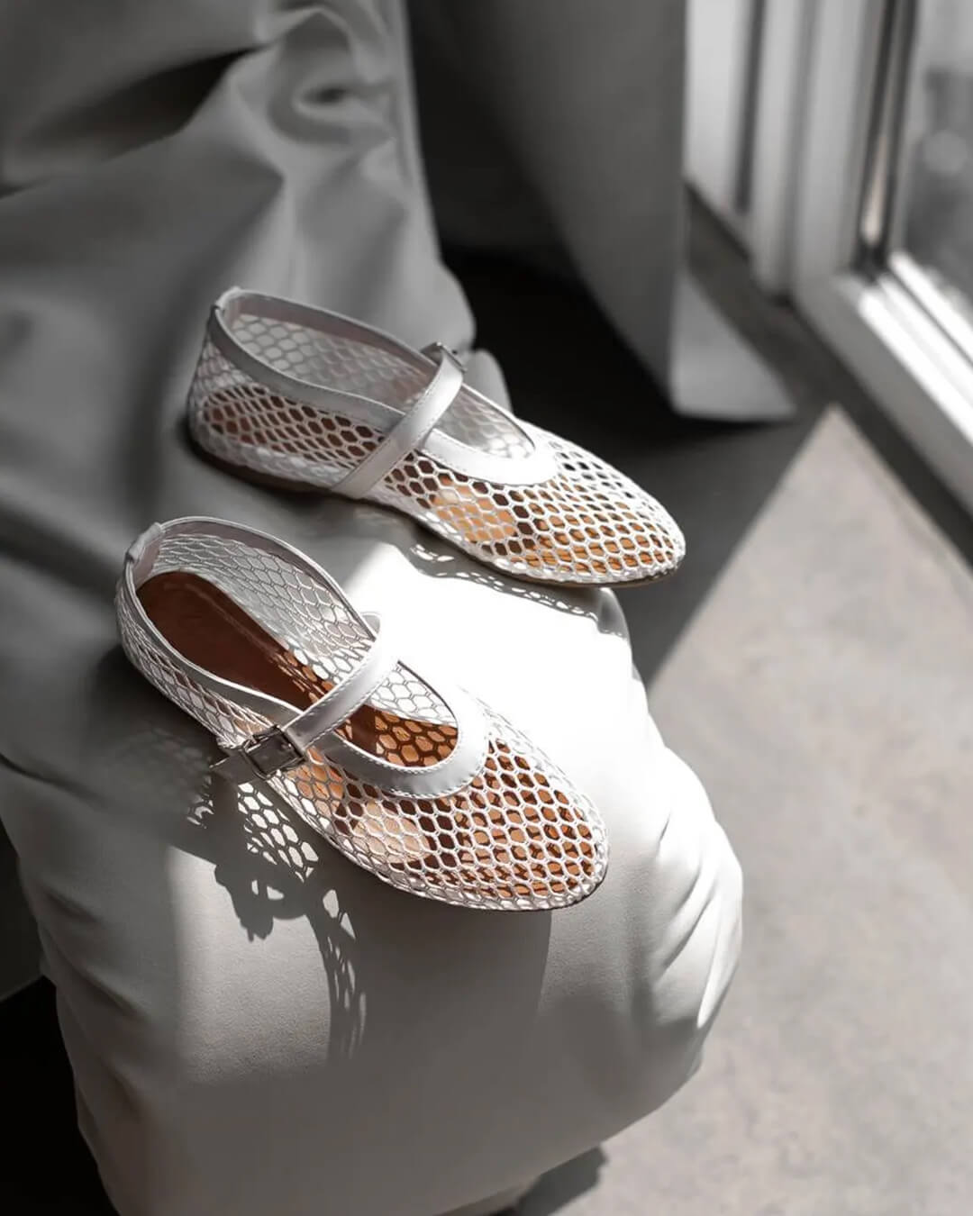 Women's breathable mesh ballerinas with leather-effect details - Elegant and lightweight
