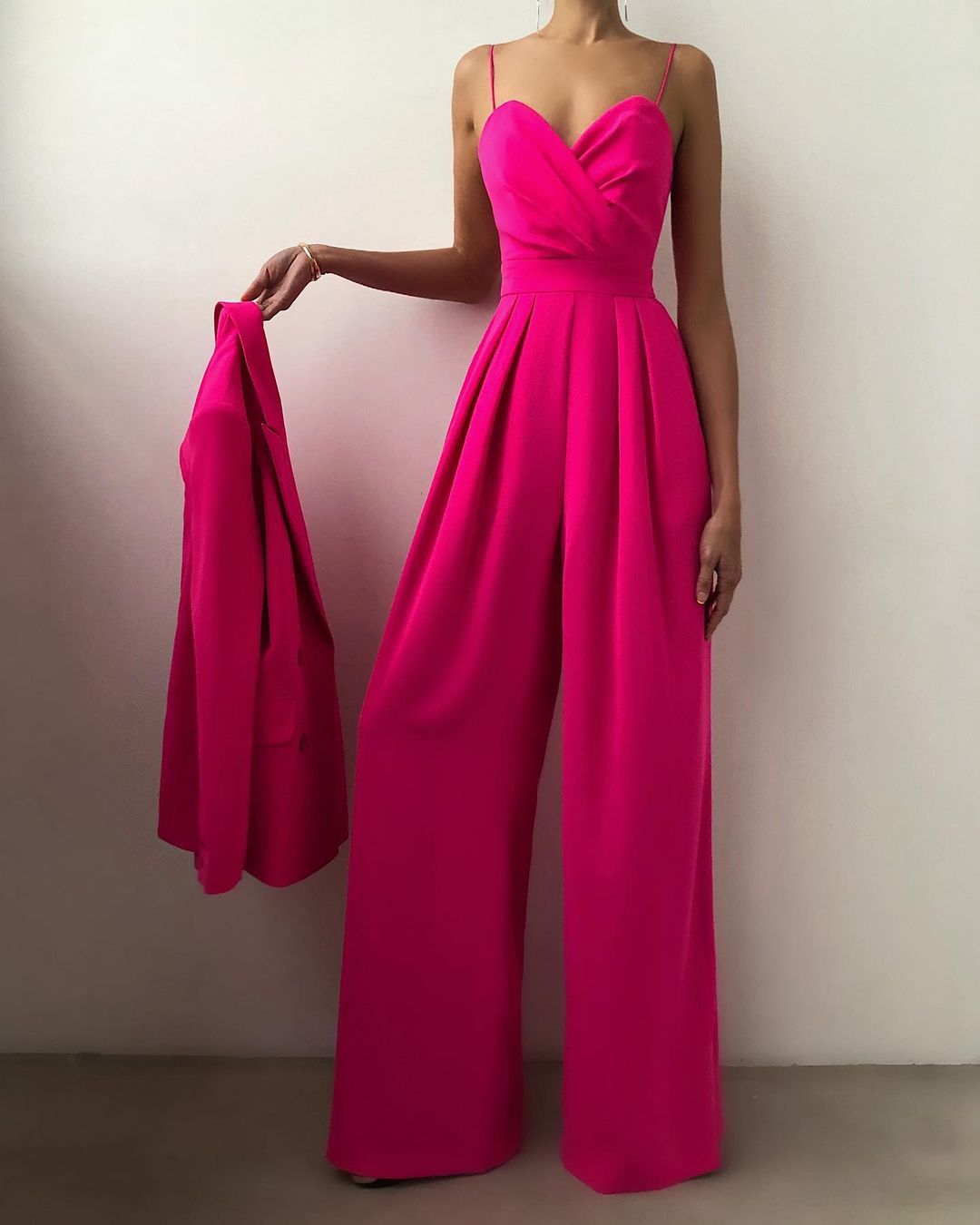 Combinaison femme a bretelles fines - Fluide et elegante