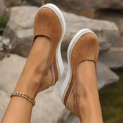 Women's Comfortable Moccasins with Light Support - Soft and Easy to Wear