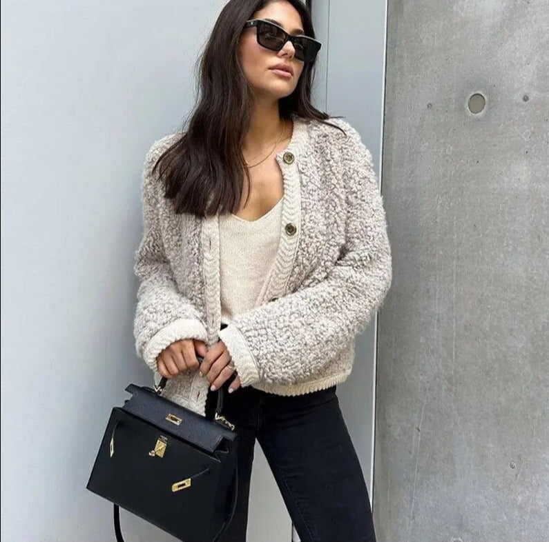 Gilet Douillet en Teddy pour Femme – Veste Courte Boutonnée Chaude