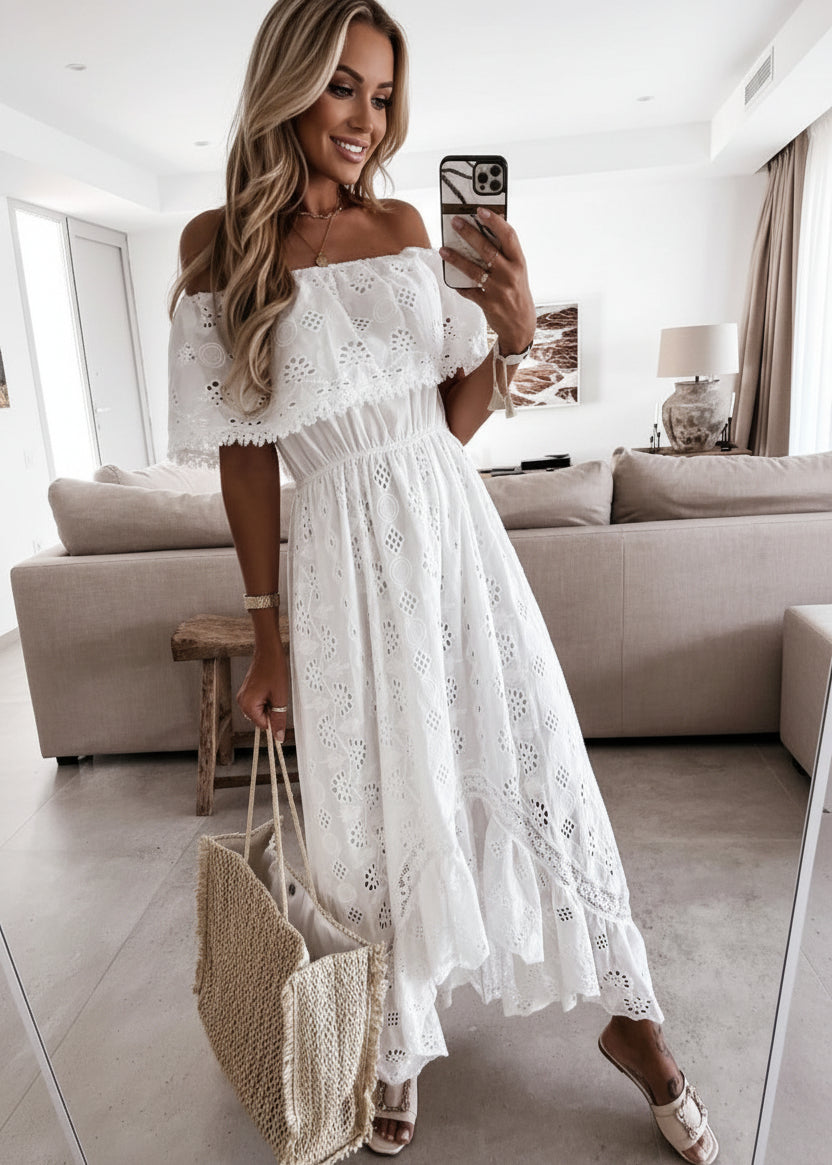 Robe Brodée Blanche Élégante Femme – Maxi Style Épaules Dénudées