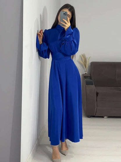 Robe de Soirée Élégante en Satin pour Femme – Maxi Robe Swing avec Manches Bouffantes Longues