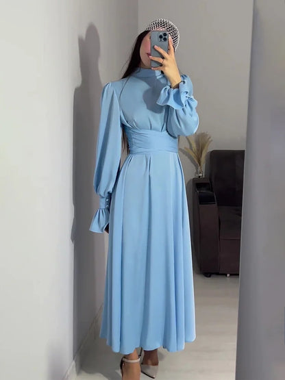 Robe de Soirée Élégante en Satin pour Femme – Maxi Robe Swing avec Manches Bouffantes Longues