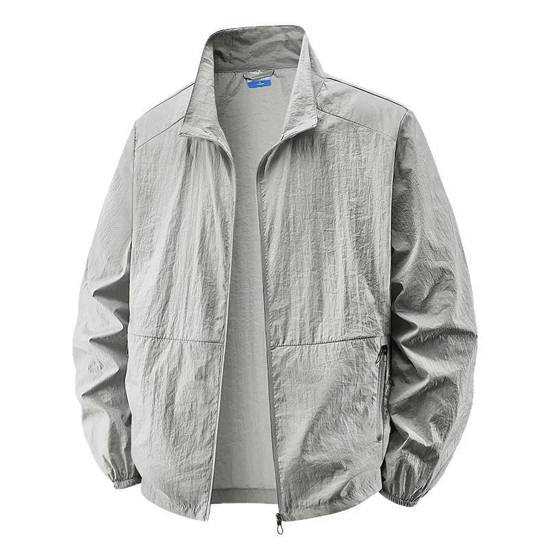 Lightweight men's jacket with multiple pockets - Practical and modern
