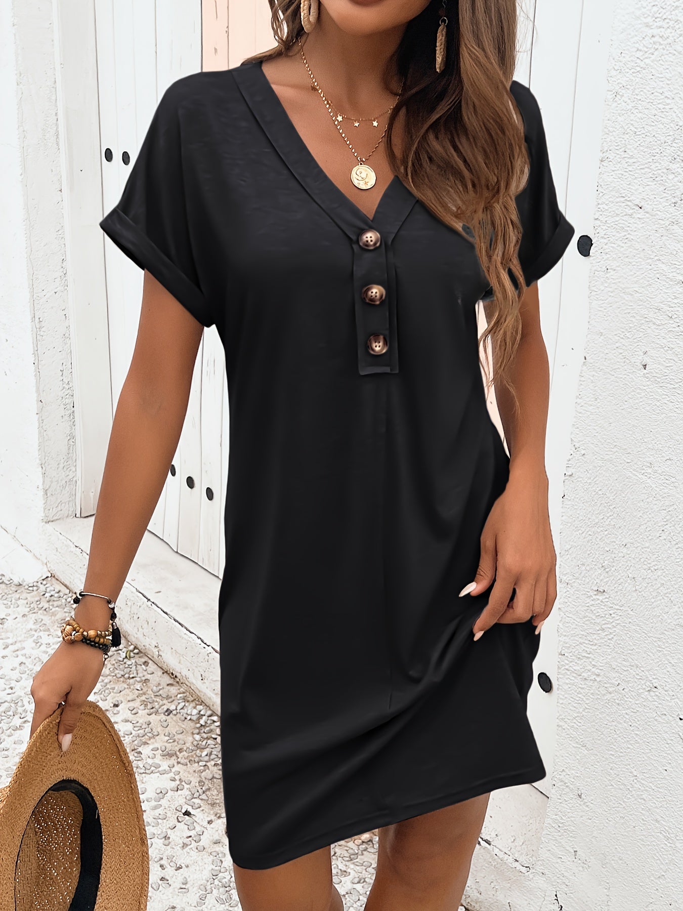 Robe d'été légère et fluide pour femmes avec boutons et longueur midi