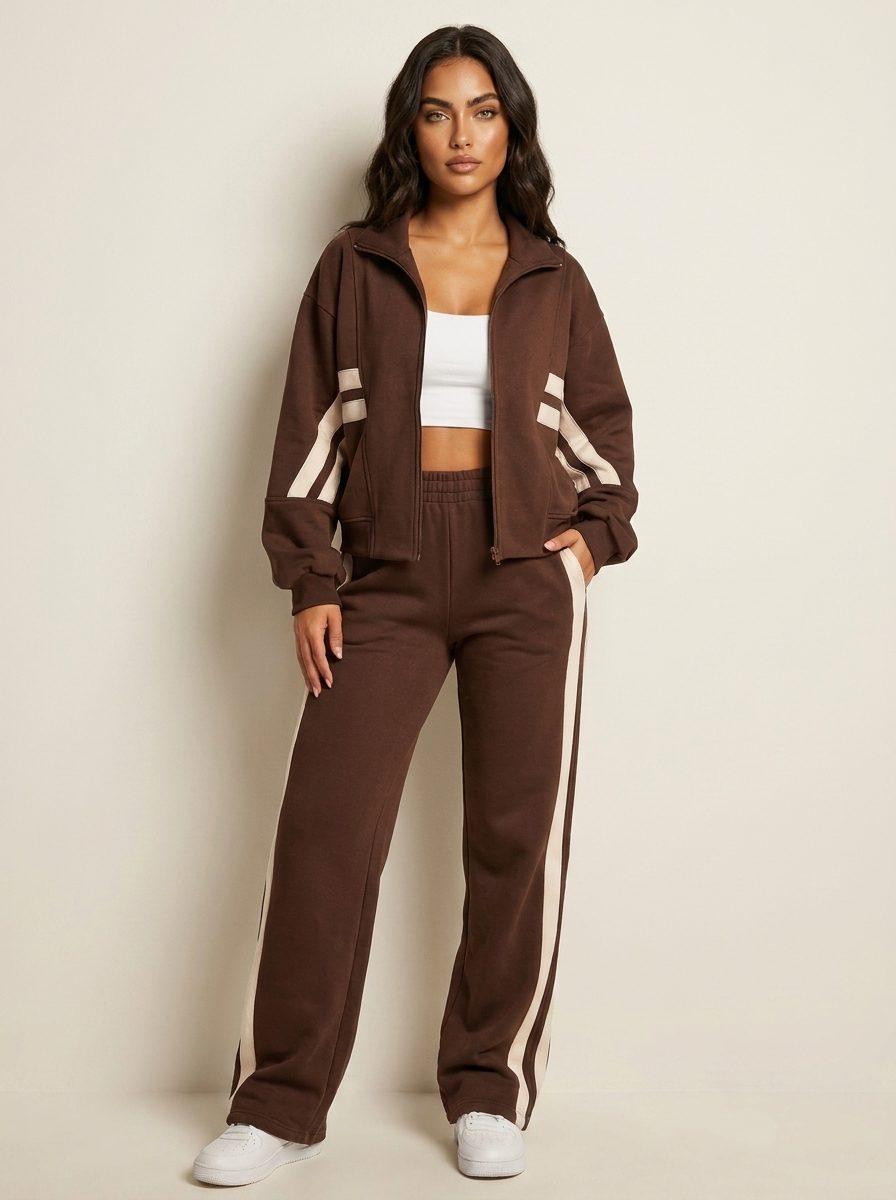 2-Piece Workout Set for Women – Modern, Sporty Activewear for Fitness and Everyday Wear