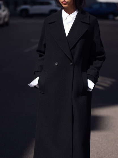 Trench da donna dal taglio dritto, doppiopetto – Elegante e antivento