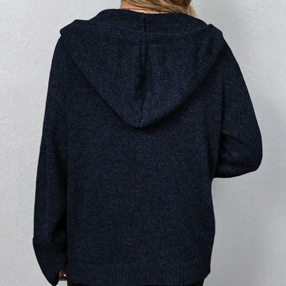 Cardigan Tricoté pour Femme avec Capuche et Cordon – Confort et Élégance