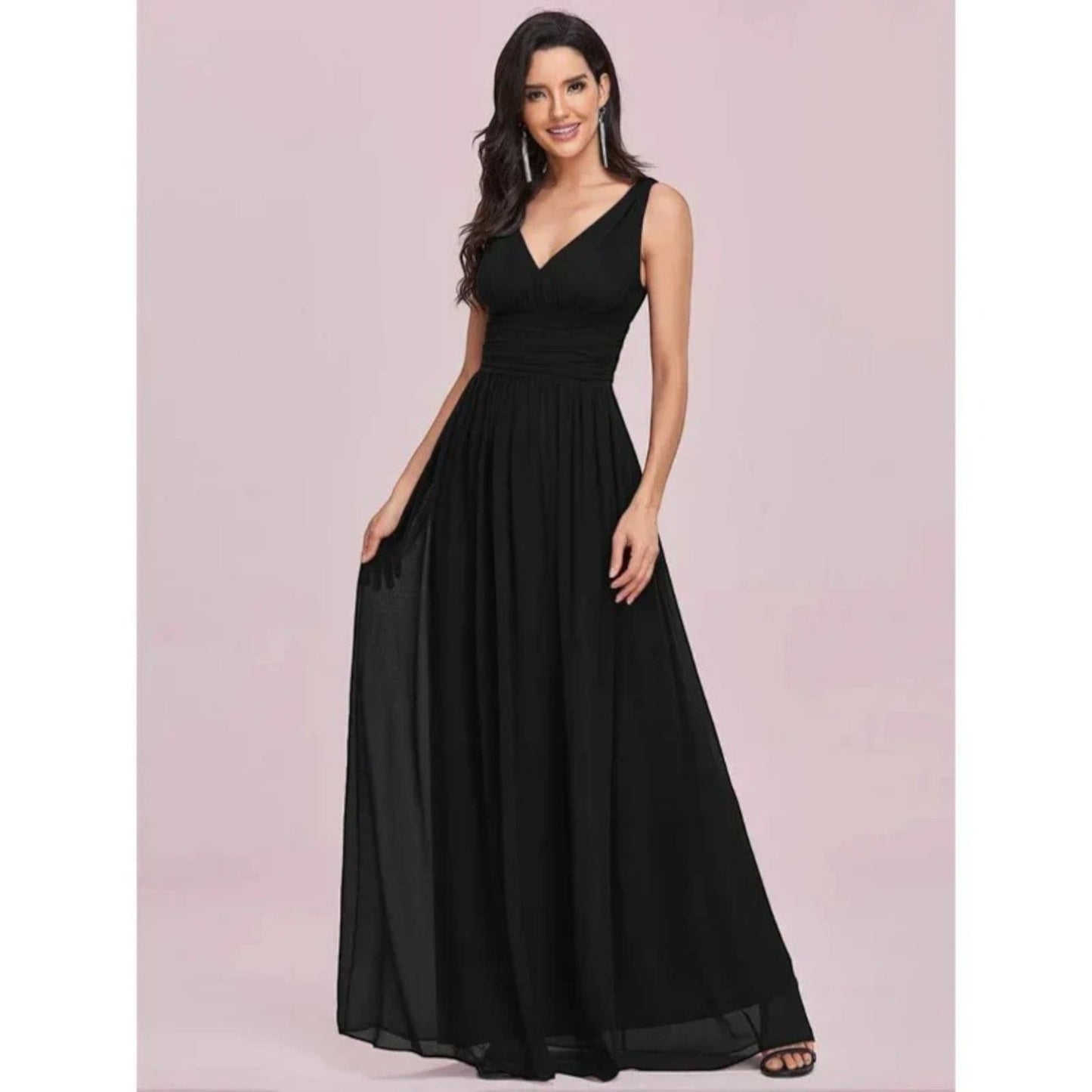 Robe Maxi Élégante à Col V – Style Féminin Intemporel