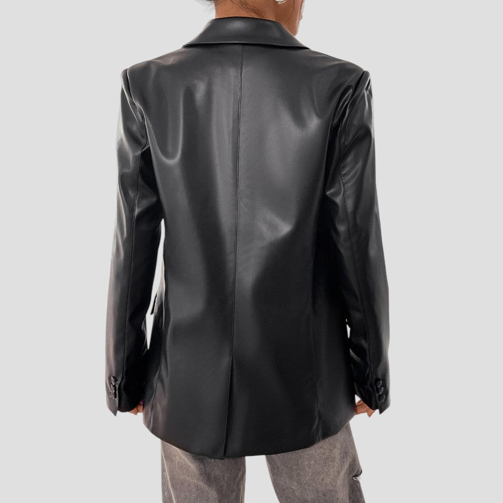 Blazer femenino negro extragrande - Corte cómodo y estilo versátil