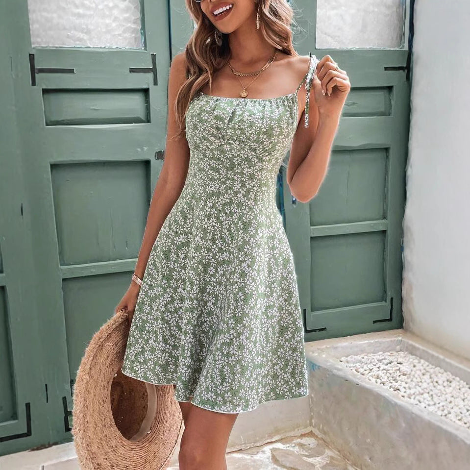 Robe d'été courte verte à fleurs pour femme – Élégante robe de plage à fines bretelles