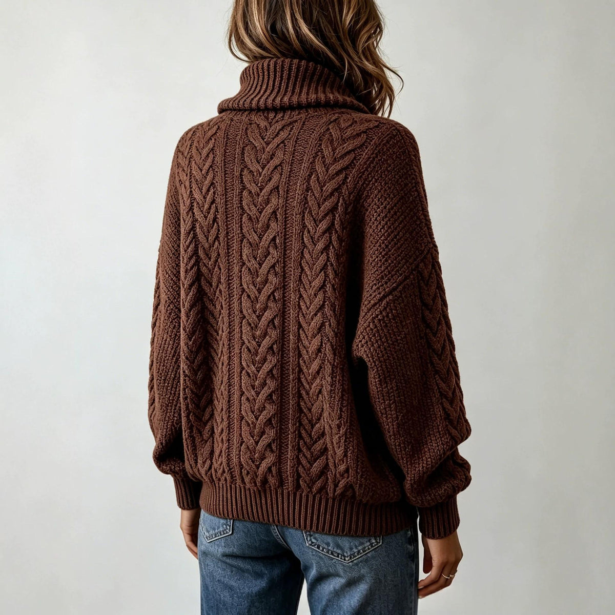 Kabelstrikket rullekravebluse til kvinder - Blød og retro
