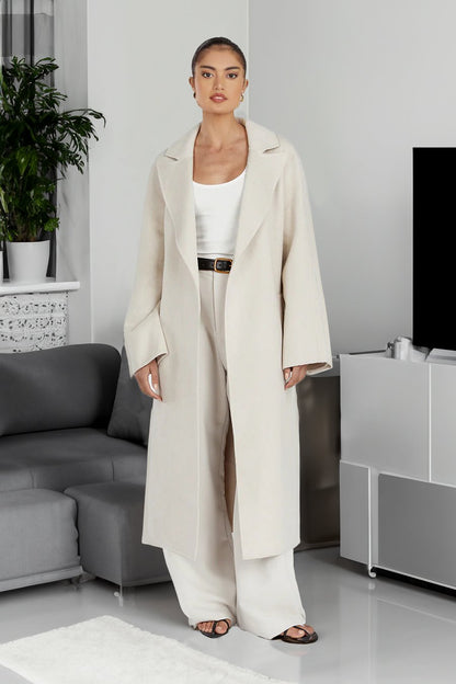 Cappotto invernale da donna con ampio colletto – Chic e caldo
