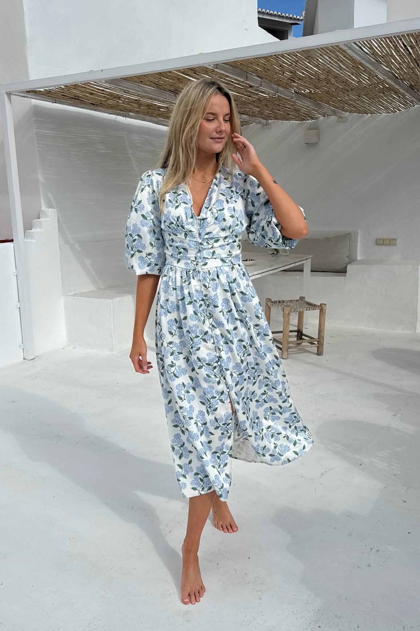 Robe midi fleurie femme – Imprimé hortensia, manches longues et boutons