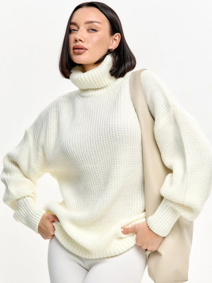 Women's knitted turtleneck top - Trendy and warm