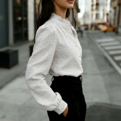 Damebluse i jacquard med høj krave - Let og raffineret