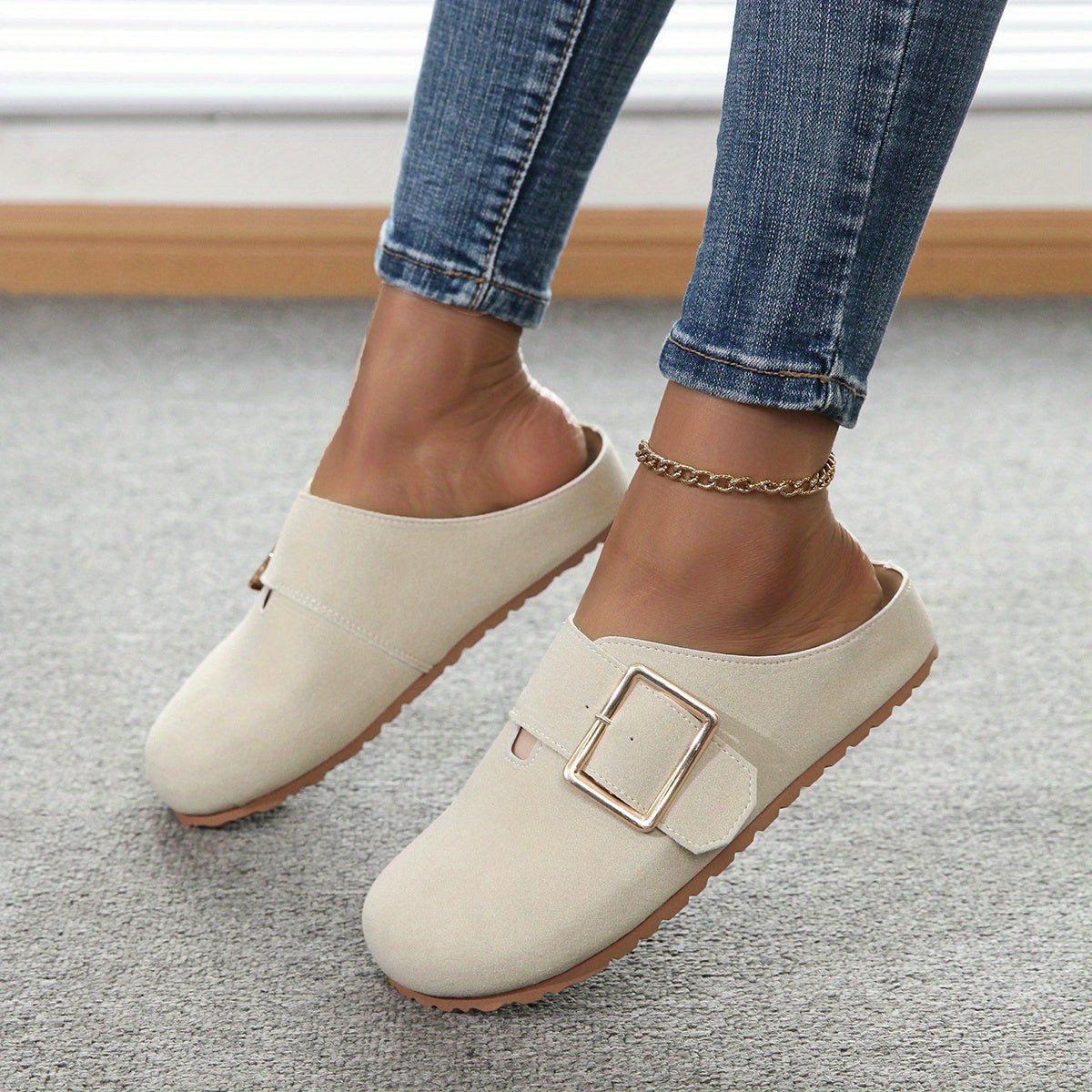 Mules à enfiler pour femmes - Tige en tissu confortable avec sangle à boucle métallique, semelle intérieure en PU doux et semelle en PVC durable - Chaussures décontractées toutes saisons, faciles à nettoyer, chaussure élégante | Confort garanti