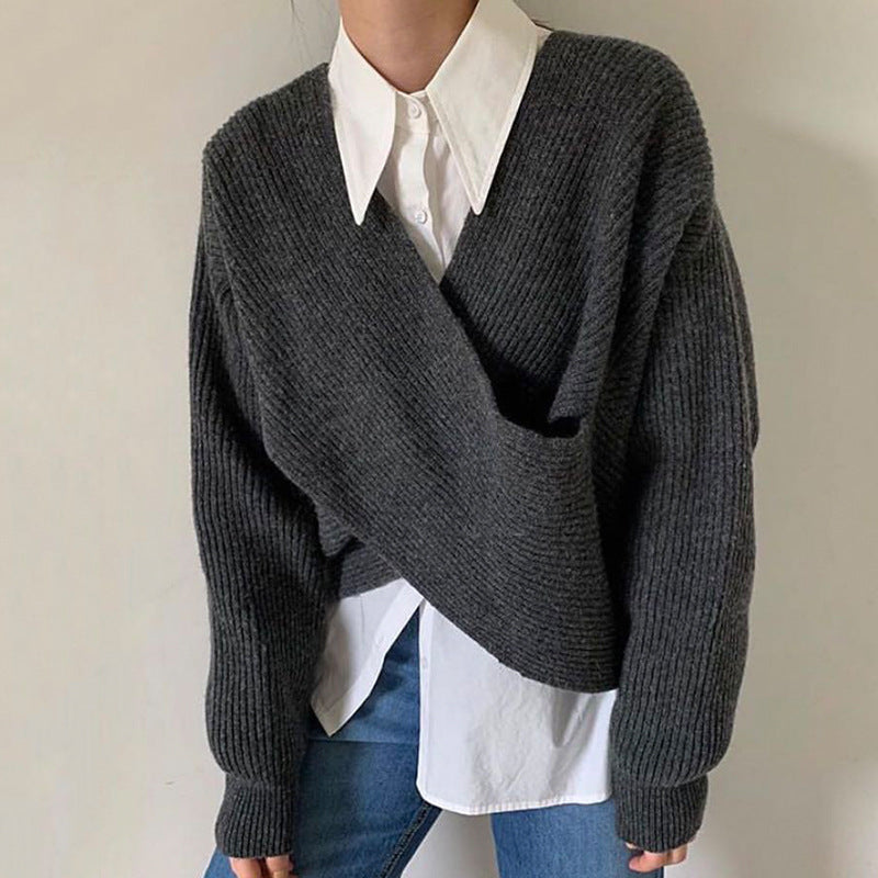Women's cross-knit sweater - Elegant and comfortable
