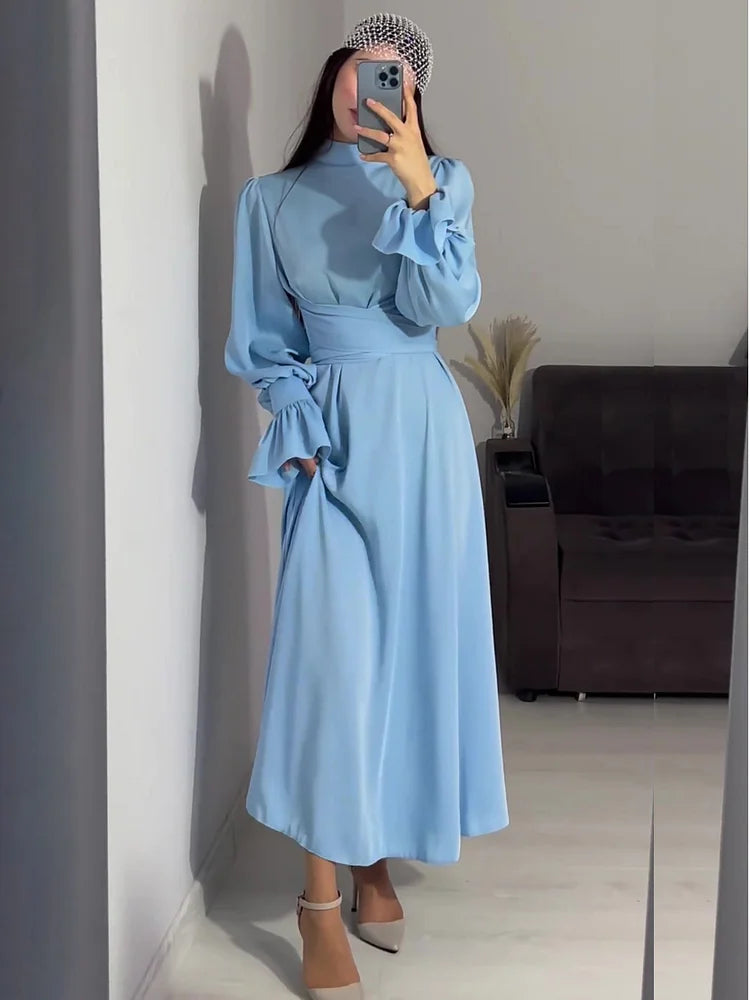 Robe de Soirée Élégante en Satin pour Femme – Maxi Robe Swing avec Manches Bouffantes Longues