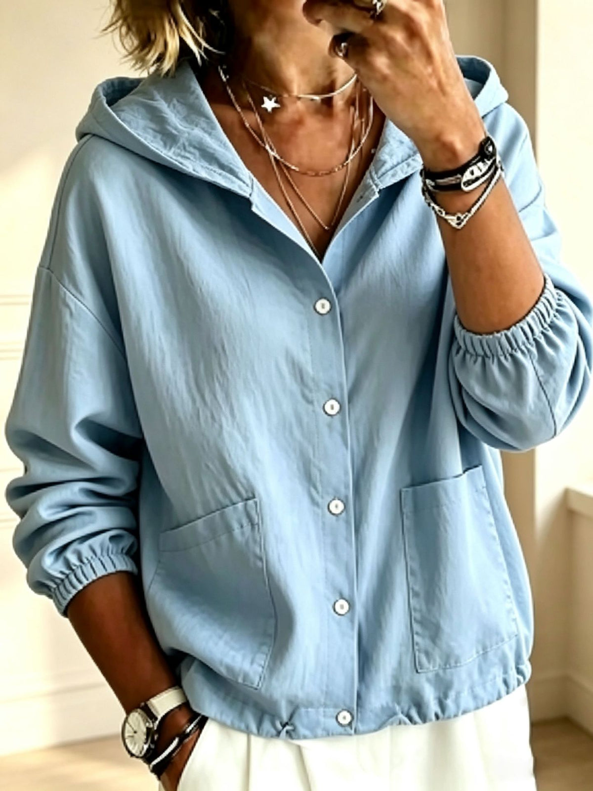 Giacca da donna con cappuccio e bottoni, vestibilità ampia – Stile casual e confortevole