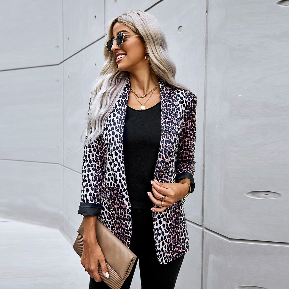 Blazer til kvinder med leopardprint – Trendy og markant