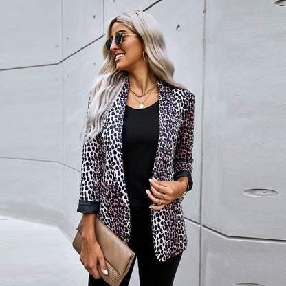 Blazer til kvinder med leopardprint – Trendy og markant