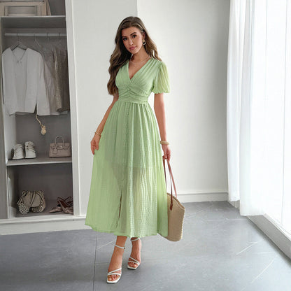 Robe maxi élégante femme – Col V profond et détail plissé