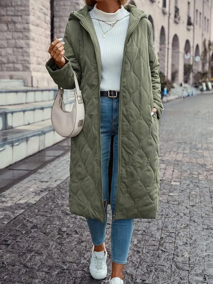 Cappotto trapuntato da donna con cappuccio – Caldo e pratico