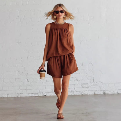 Ensemble femme retro top plisse sans manches et short large - Elegant et estival