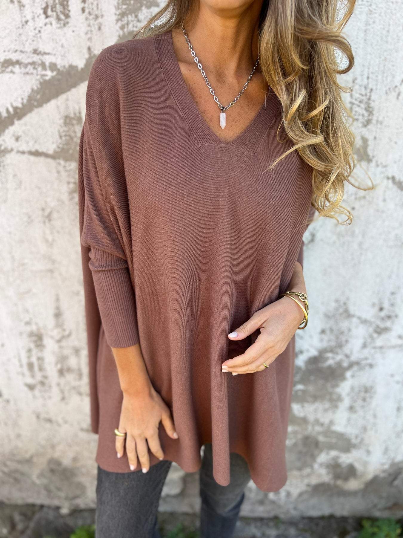 Pull Femme Oversize À Col V Tricoté en Noir