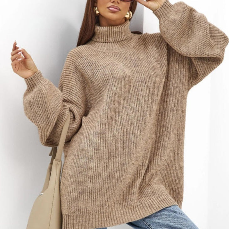 Women's knitted turtleneck top - Trendy and warm