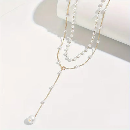 Necklace with faux pearls - Delicate and feminine