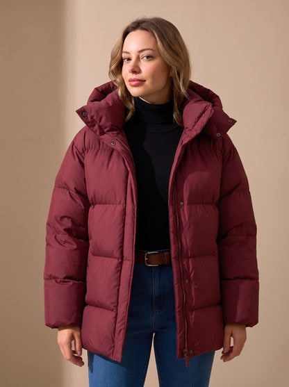 Women's oversized hooded puffer jacket - Warm and modern