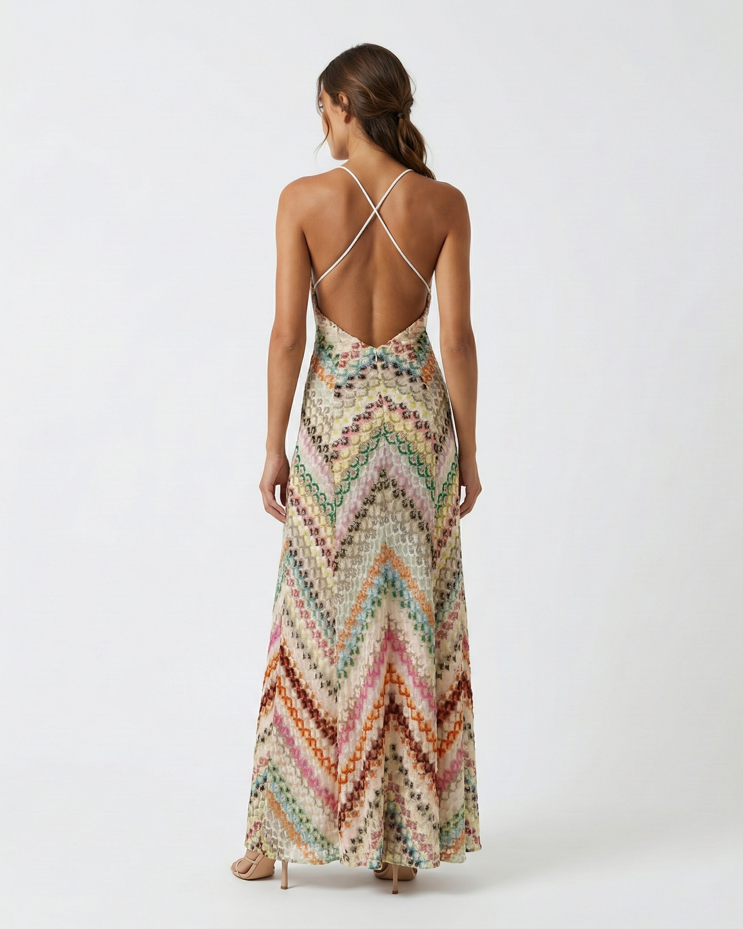 Robe maxi crochet femme a dos nu - Legere et estivale