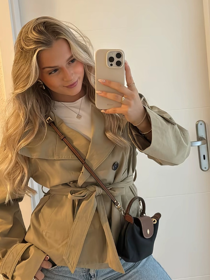 Giacca corta donna con cintura e doppio petto - Chic e strutturata