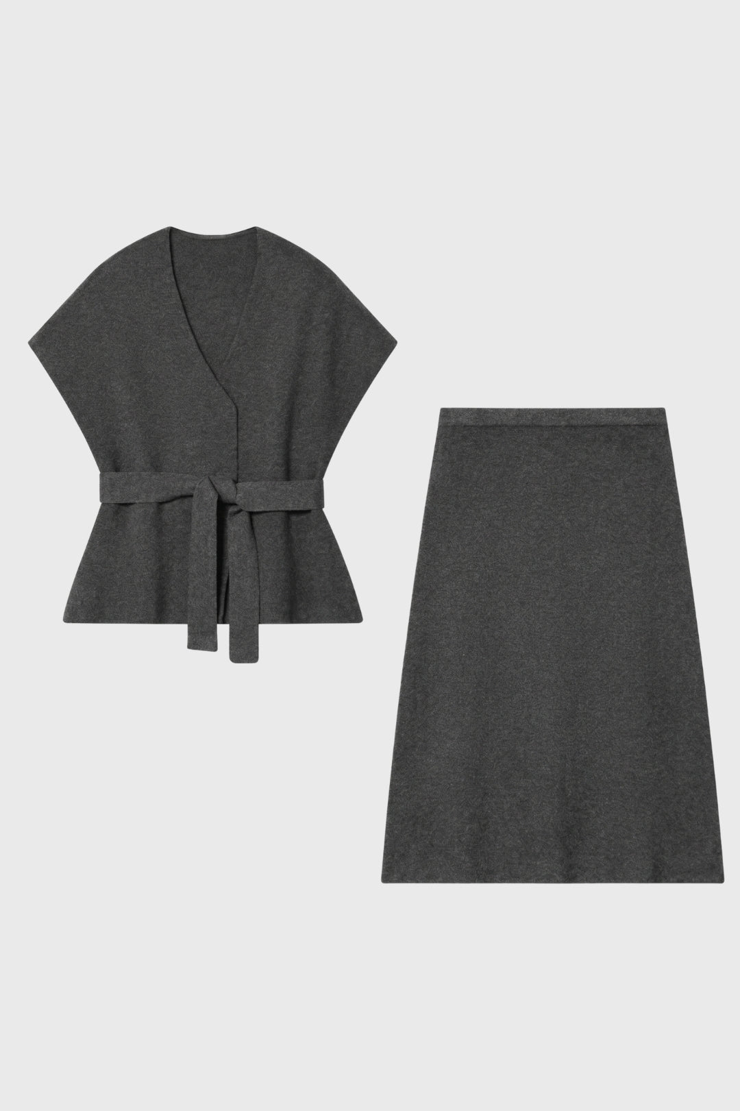 Damesæt med vest og midinederdel – Chic og semi-formelt