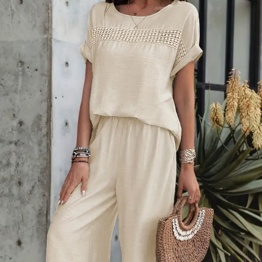 Ensemble femme ample avec haut et pantalon coordonnés