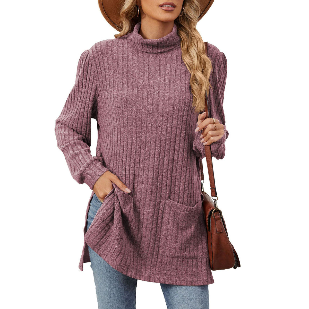 Women's turtleneck T-shirt with slits - Loose-fitting and practical