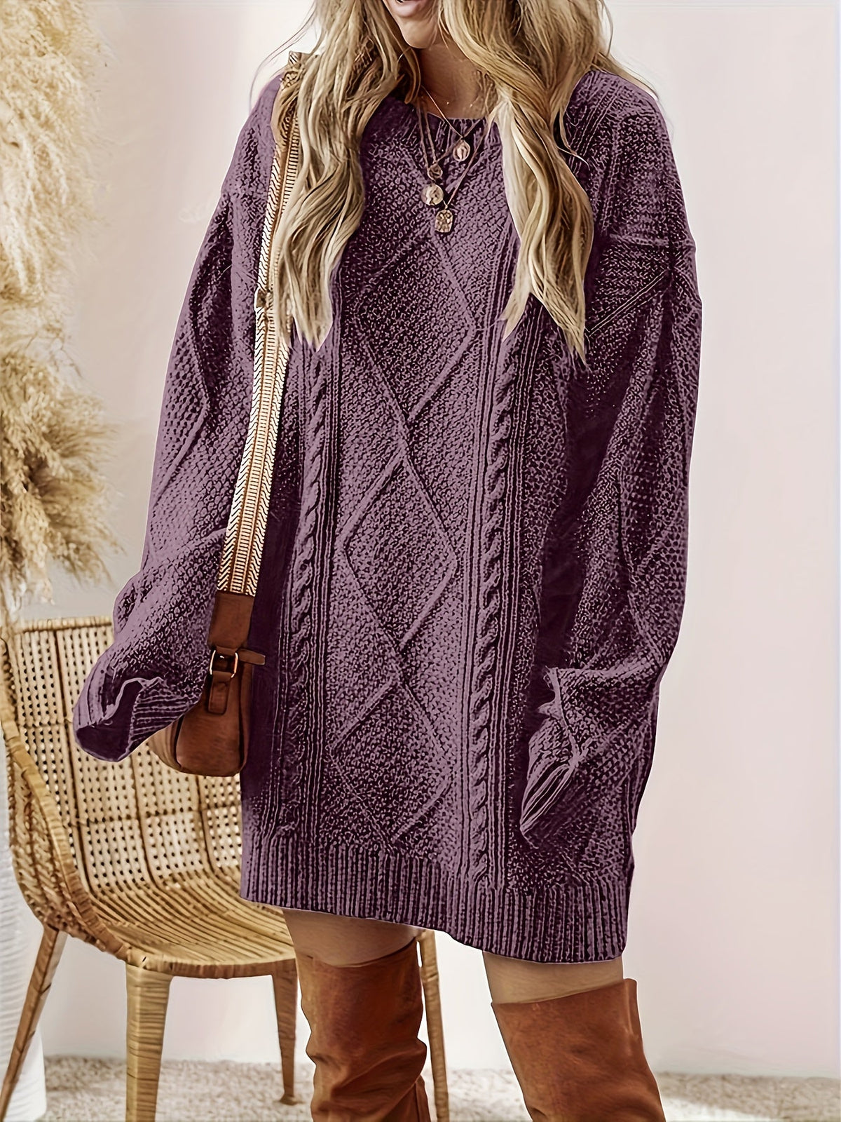 Women's textured cable-knit sweater dress - Warm and elegant