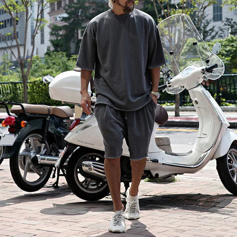 Lightweight Men's Summer Set – Comfortable and Modern Casual Outfit