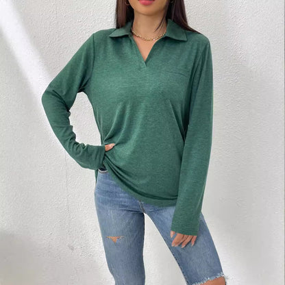 Plain women's top with a notched collar - Simple and comfortable