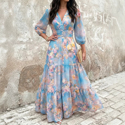 Vestito da donna aderente con volant sovrapposti e maniche 3/4