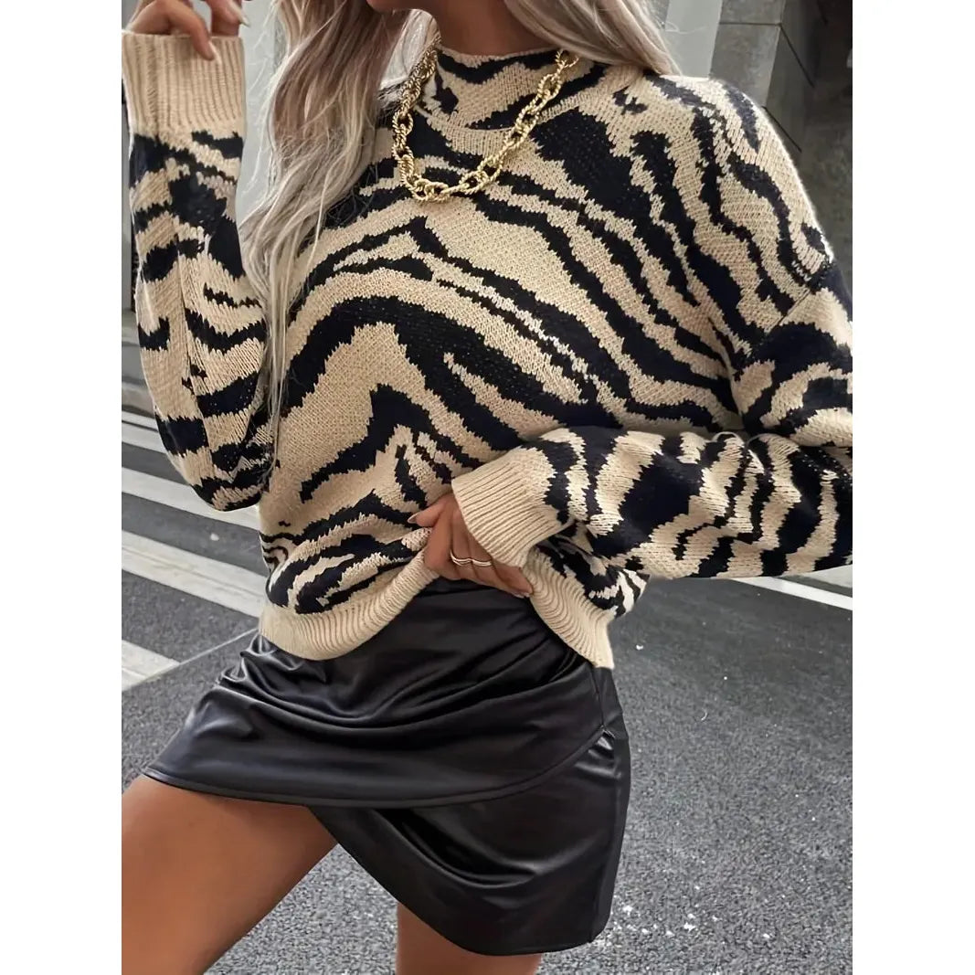 Women's zebra-print sweater - Soft and trendy
